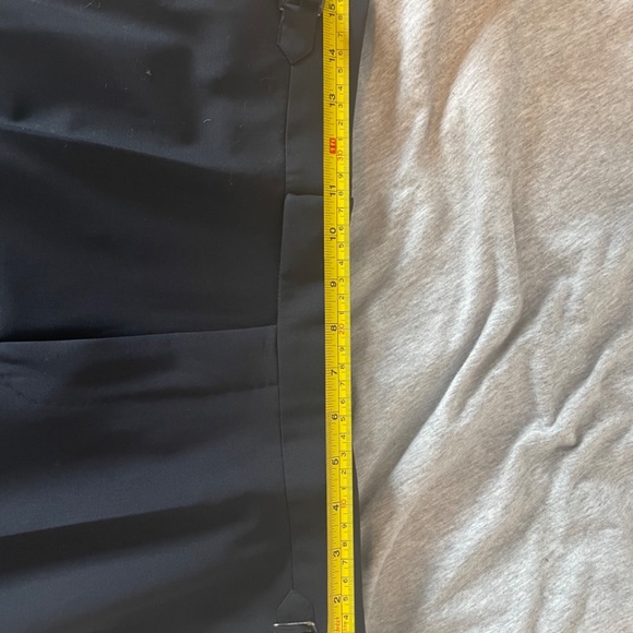 Tom Ford 2 piece dark navy suit - Picture 12 of 16